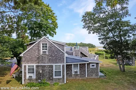 50 Canonicus Avenue Oak Bluffs MA 02557