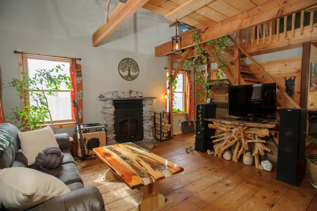 53 Anthiers Way Edgartown MA 02539