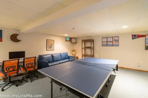 2 Farm Path Oak Bluffs MA 02557