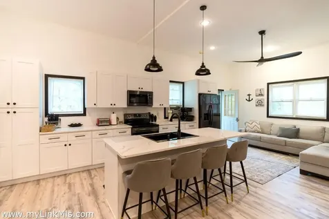 2 Farm Path Oak Bluffs MA 02557