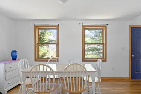 249 County Road Oak Bluffs MA 02557