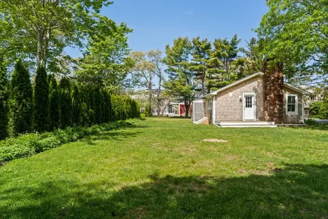 130 Wing Road Oak Bluffs MA 02557