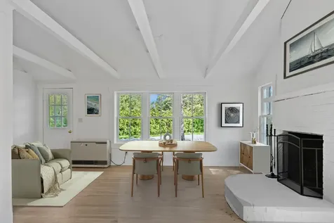 130 Wing Road Oak Bluffs MA 02557