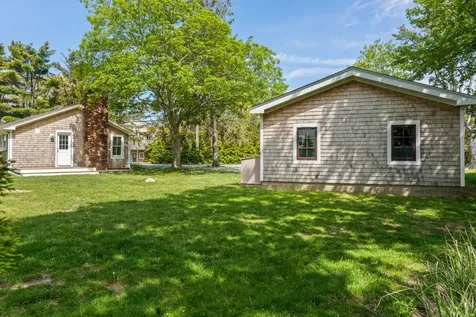 130 Wing Road Oak Bluffs MA 02557