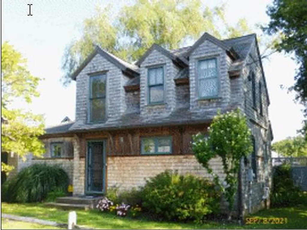 25 Simpson Avenue Oak Bluffs MA 02557