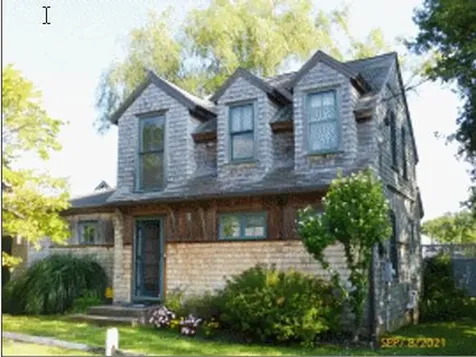 25 Simpson Avenue Oak Bluffs MA 02557