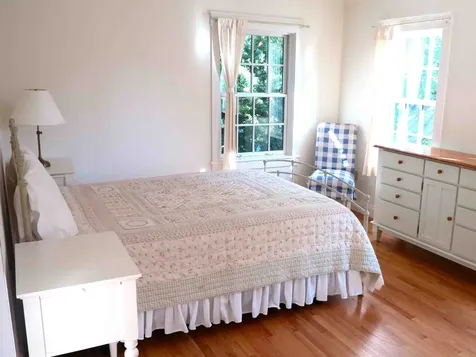 211 Upper Main Street & 26 Curtis Lane Edgartown MA 02539