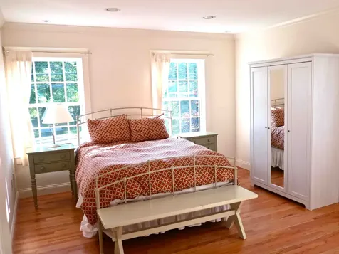 211 Upper Main Street & 26 Curtis Lane Edgartown MA 02539