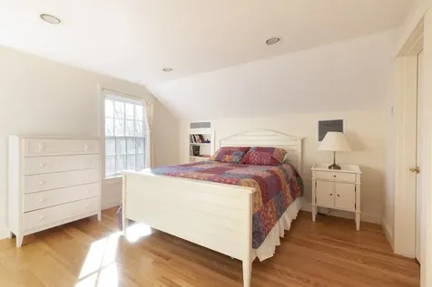 211 Upper Main Street & 26 Curtis Lane Edgartown MA 02539