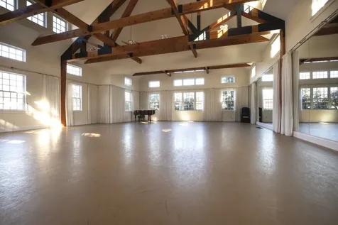 211 Upper Main Street & 26 Curtis Lane Edgartown MA 02539