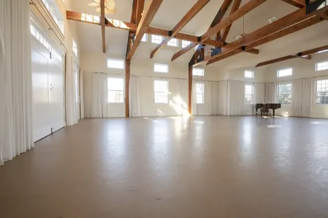 211 Upper Main Street & 26 Curtis Lane Edgartown MA 02539