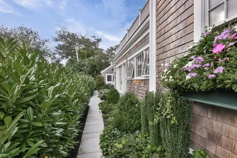 10 Tilton Way Edgartown MA 02539