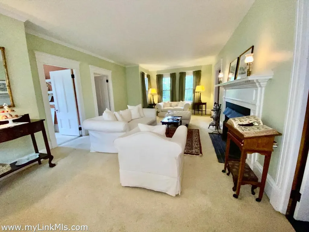 70 Spring Street And William Street Lot Vineyard Haven MA 02568