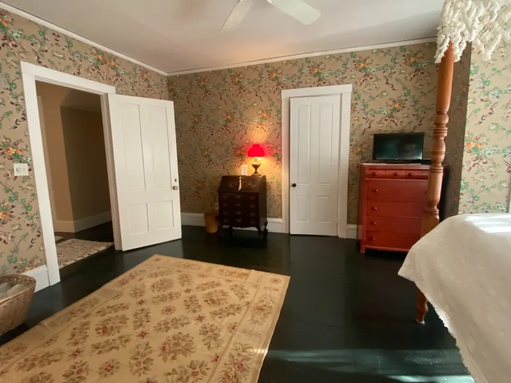 70 Spring Street And William St. Lot Vineyard Haven MA 02568
