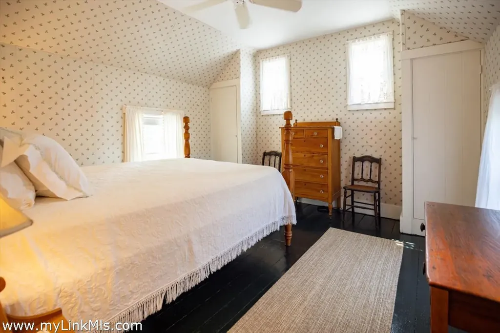 70 Spring Street And William Street Lot Vineyard Haven MA 02568