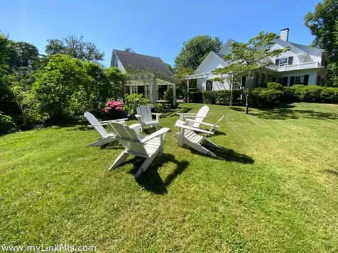70 Spring Street And William St. Lot Vineyard Haven MA 02568