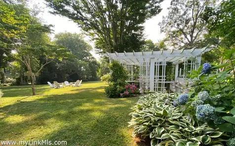 70 Spring Street And William St. Lot Vineyard Haven MA 02568