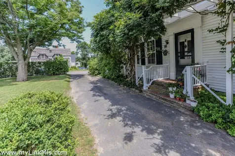 70 Spring Street And William St. Lot Vineyard Haven MA 02568