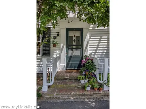70 Spring Street And William St. Lot Vineyard Haven MA 02568