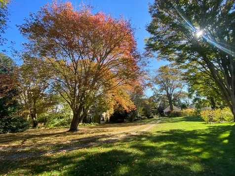 70 Spring Street And William St. Lot Vineyard Haven MA 02568