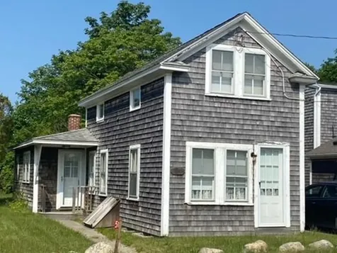 51 Lagoon Pond Road Vineyard Haven MA 02568