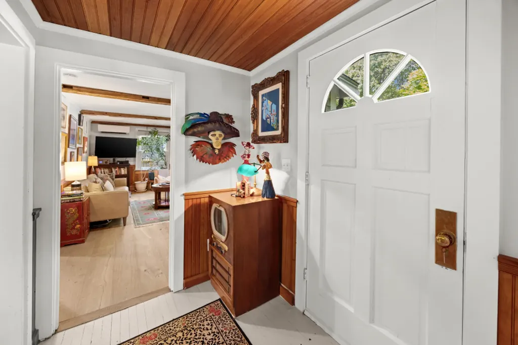 29 Jernegan Avenue Edgartown MA 02539