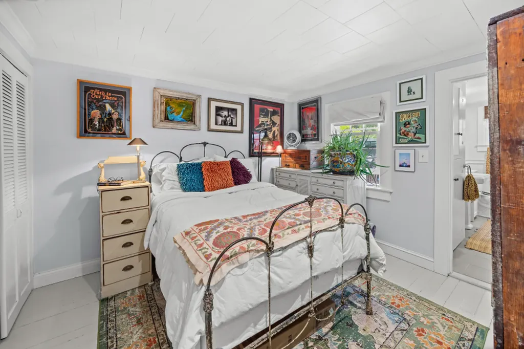 29 Jernegan Avenue Edgartown MA 02539