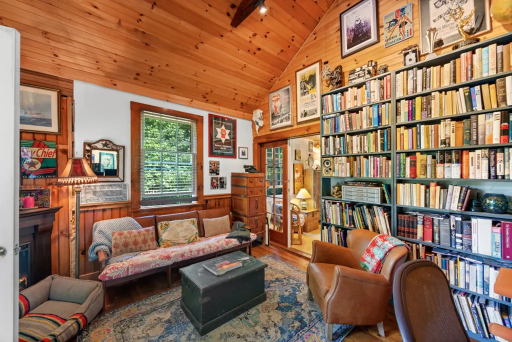 29 Jernegan Avenue Edgartown MA 02539