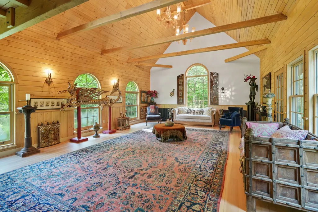 157 Ben Chase Road West Tisbury MA 02575