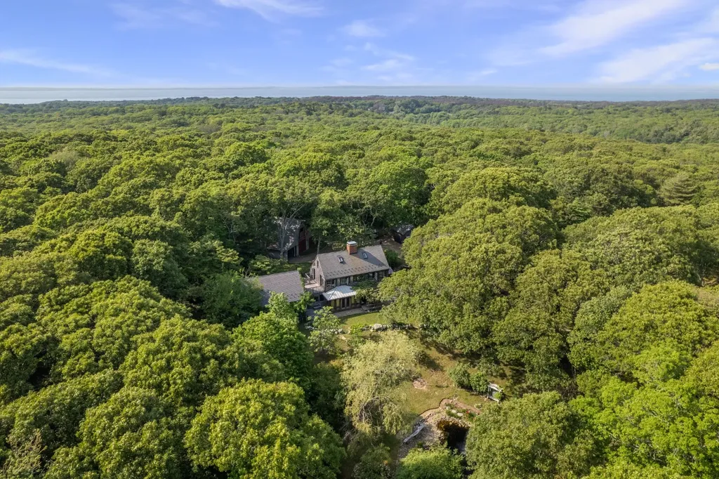 157 Ben Chase Road West Tisbury MA 02575