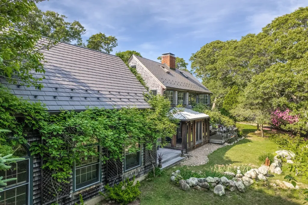 157 Ben Chase Road West Tisbury MA 02575