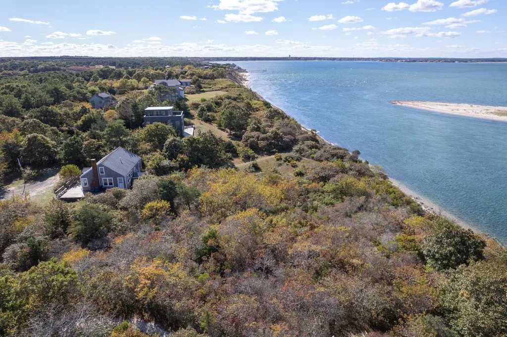 9 North Neck Road Edgartown MA 02539