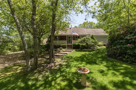 35 Seventh Street North Edgartown MA 02539