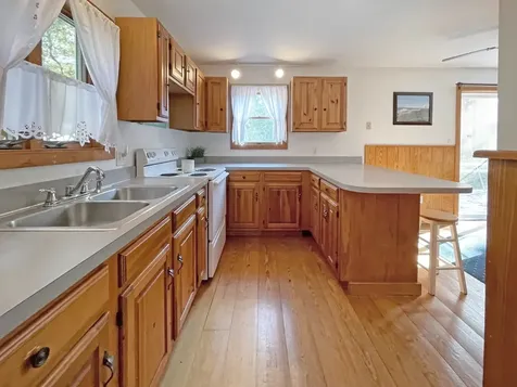 57 Netock Avenue Oak Bluffs MA 02557