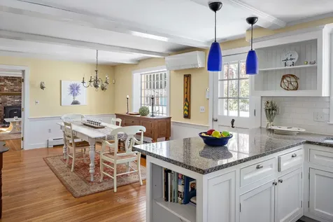 8 School House Village Oak Bluffs MA 02557