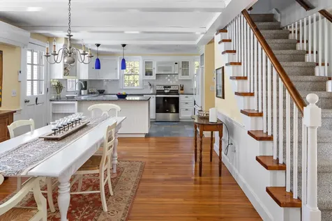 8 School House Village Oak Bluffs MA 02557