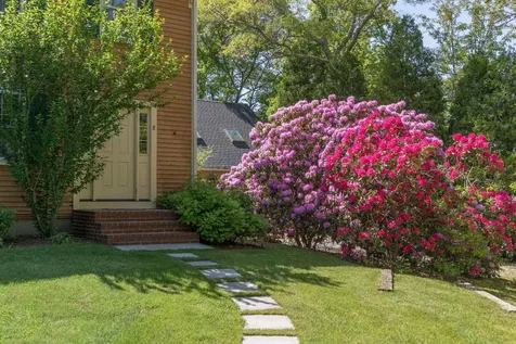 8 School House Village Oak Bluffs MA 02557