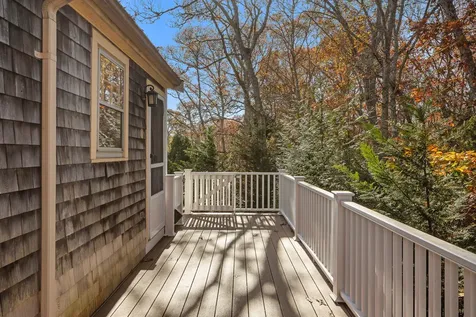 8 School House Village Oak Bluffs MA 02557