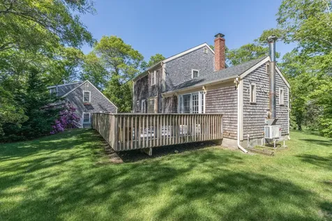 8 School House Village Oak Bluffs MA 02557