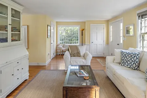 8 School House Village Oak Bluffs MA 02557