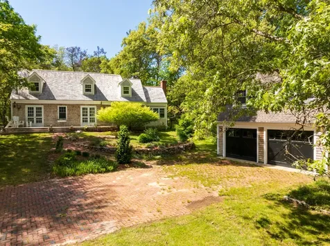 10 Bridge Lane West Tisbury MA 02575