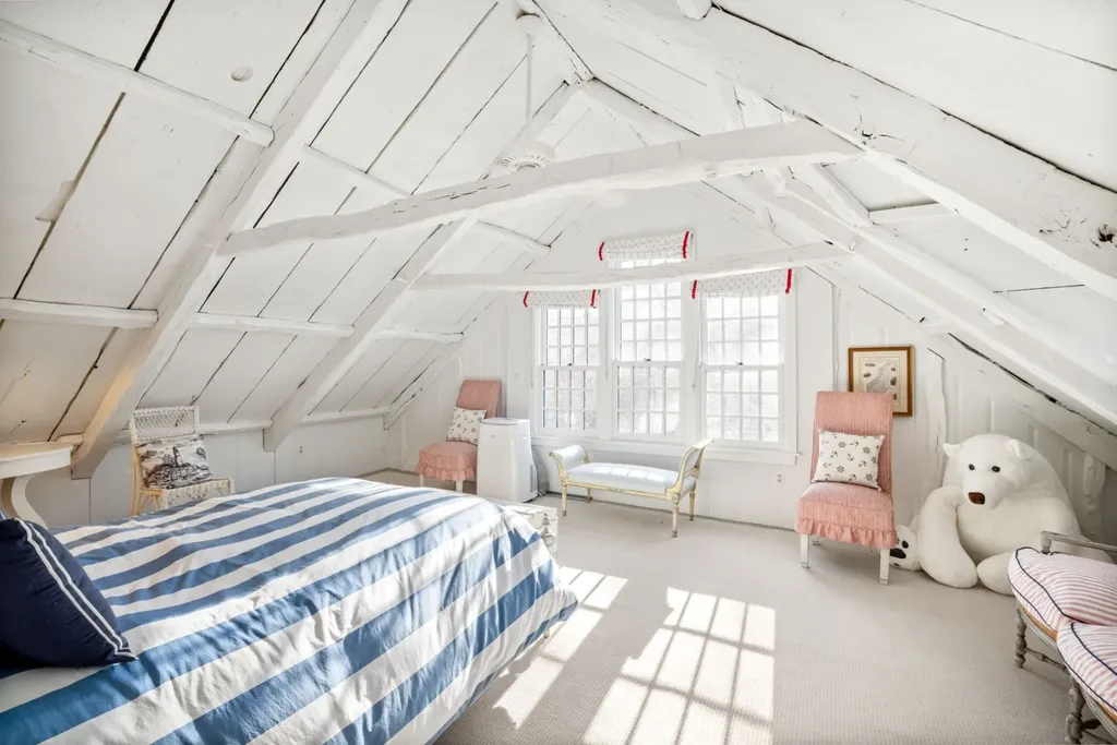 85 North Reservoir Road West Tisbury MA 02575