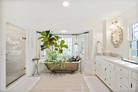 85 North Reservoir Road West Tisbury MA 02575