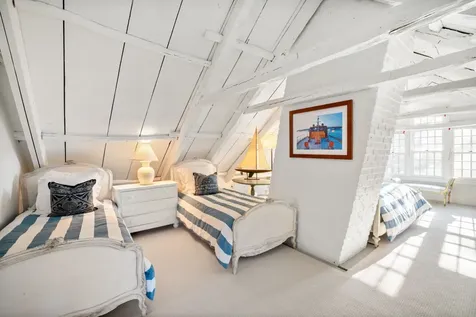 85 North Reservoir Road West Tisbury MA 02575