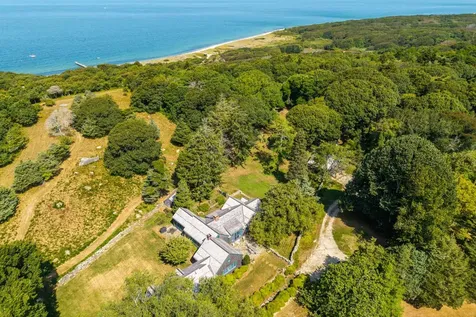 85 North Reservoir Road West Tisbury MA 02575