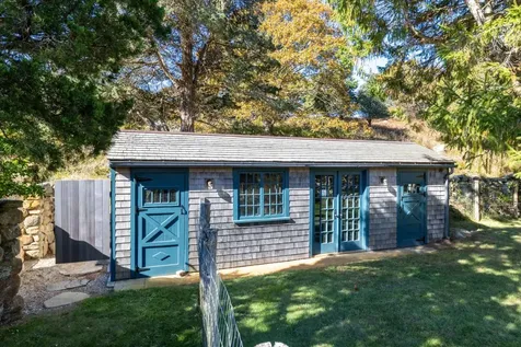 85 North Reservoir Road West Tisbury MA 02575