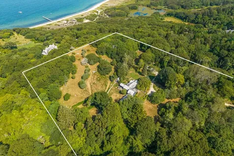 85 North Reservoir Road West Tisbury MA 02575