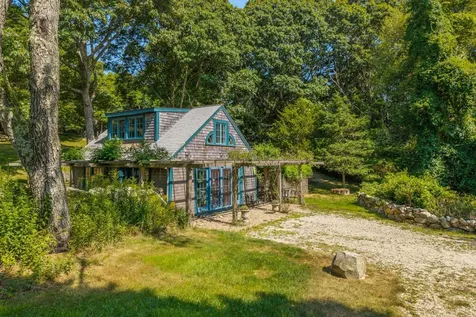 85 North Reservoir Road West Tisbury MA 02575