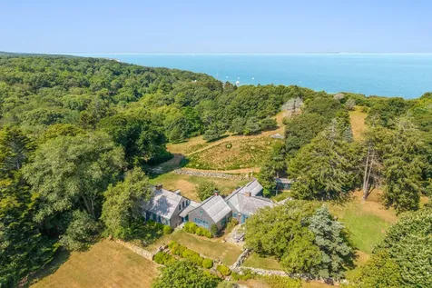 85 North Reservoir Road West Tisbury MA 02575