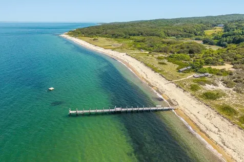 85 North Reservoir Road West Tisbury MA 02575